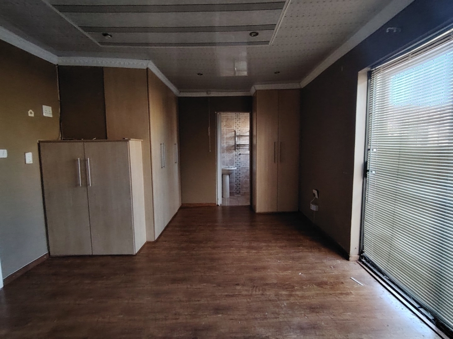 4 Bedroom Property for Sale in Mandela View Free State